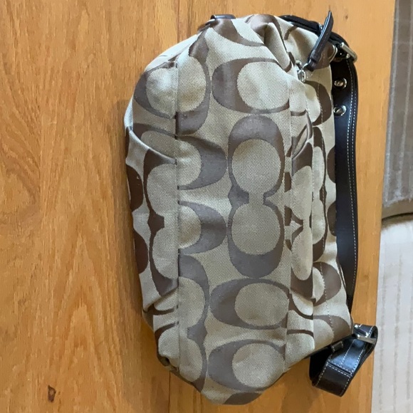 COACH Signature Jacquard Hobo Crossbody Duffle # F15067  Bag Top Zip - Picture 5 of 9